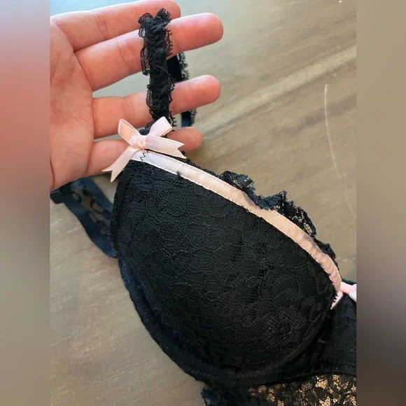 Victoria’s Secret 3 piece black lace set - Picture 8 of 14